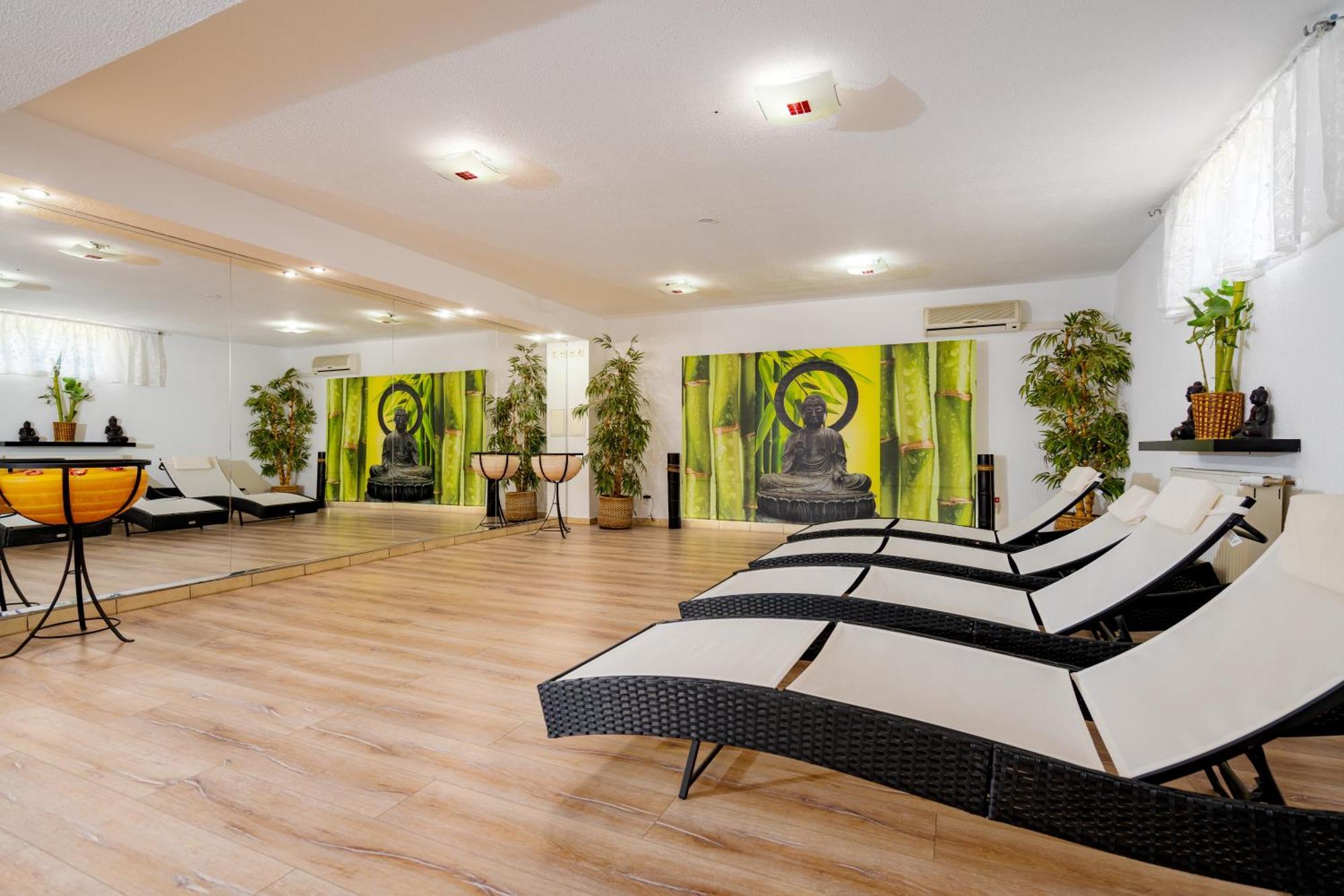 Casa Augsburg Otel Băneşti Dış mekan fotoğraf